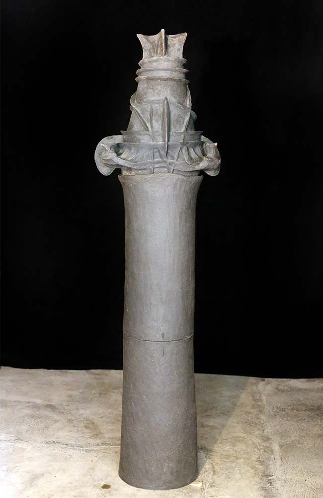 PAGODE 2, Ansicht 1 – Ton gebrannt, 3 Teile, 162x48x40cm, 2019