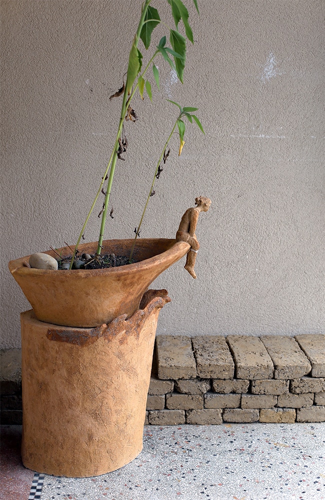 BLUMENSCHIFF – Ton gebrannt, teilweise transparent glasiert, 2 Teile, 70x54x32cm, 2020