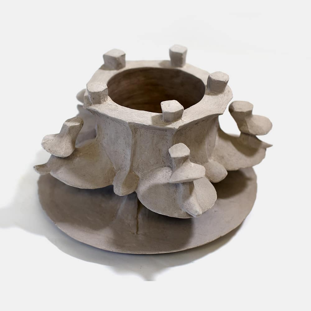 MÄCHTIG – Gefäss, umkehrbar, Ton gebrannt, 20x35x37cm, 2020