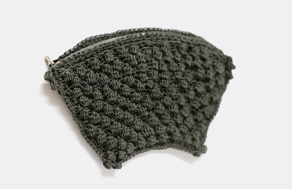 POCHETTE 2 – Baumwollgarn, gehäkelt, mit Reissverschluss, 17x26x2cm, 2021