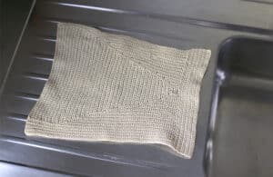TISCHLAPPEN – Baumwollgarn, gehäkelt, 36x30cm, 2023
