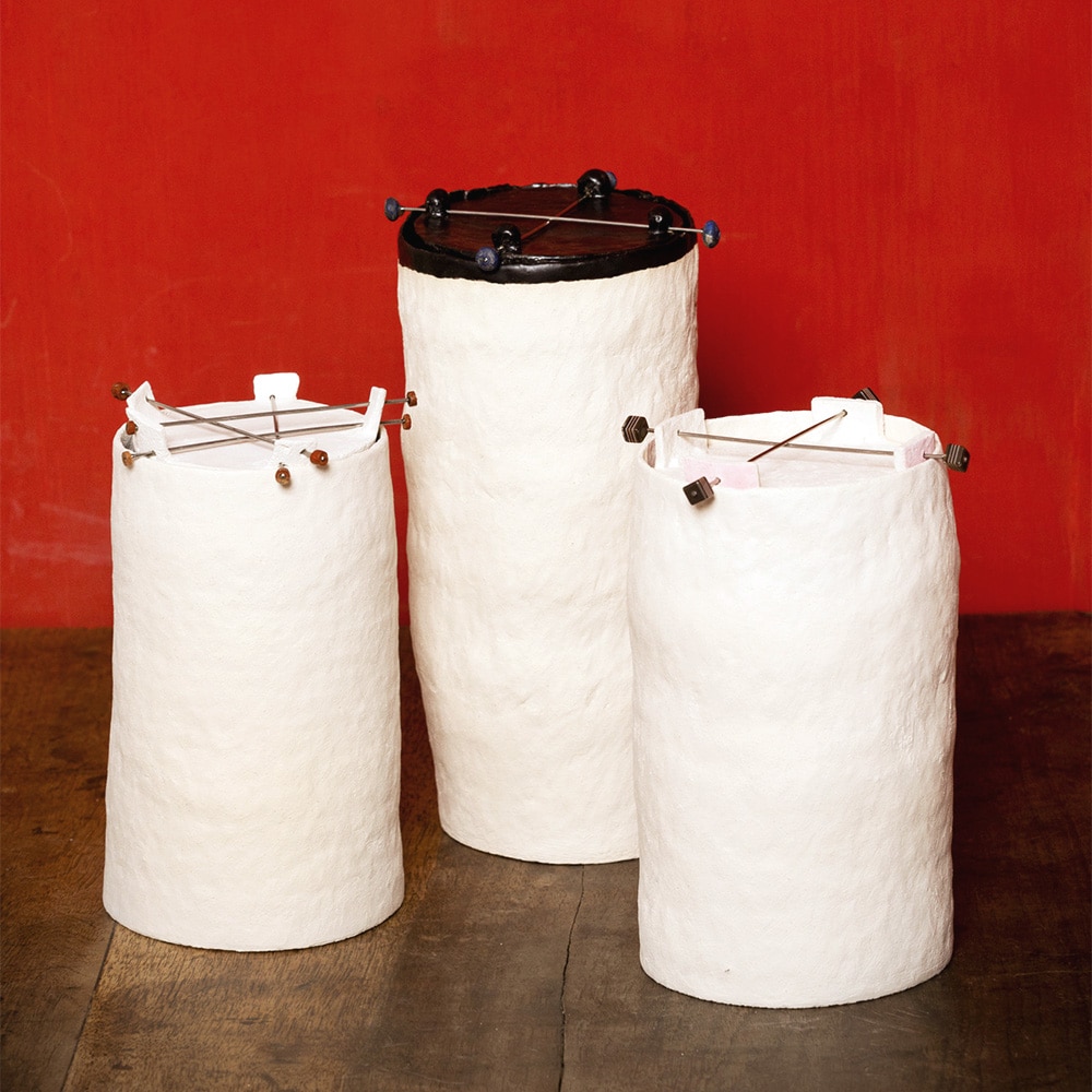 DOSEN MIT DECKEL – Höhen: zwischen 20 und 26cm, 2024