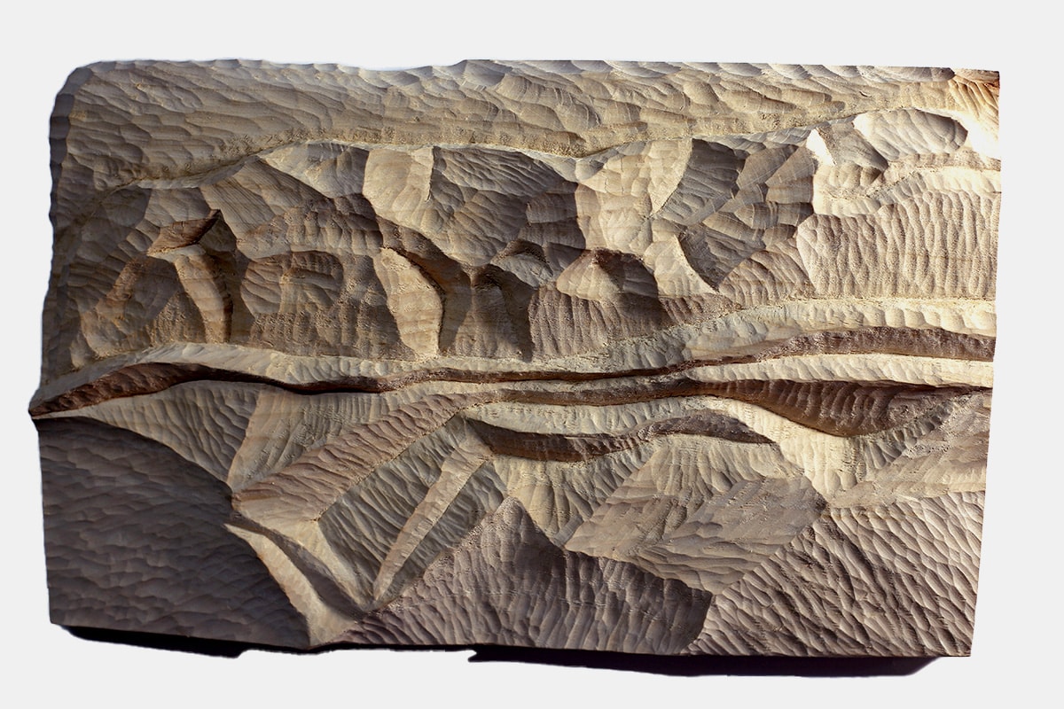 BERG 5, Ansicht 1 – Lindenholz, 28x45x4cm, 2023